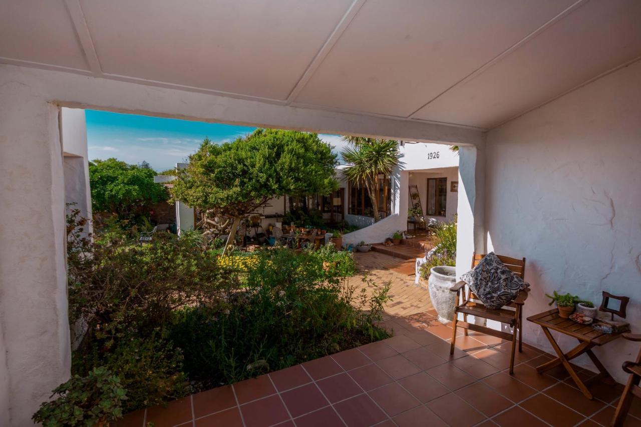 Saxon Lodge Gansbaai Exterior foto
