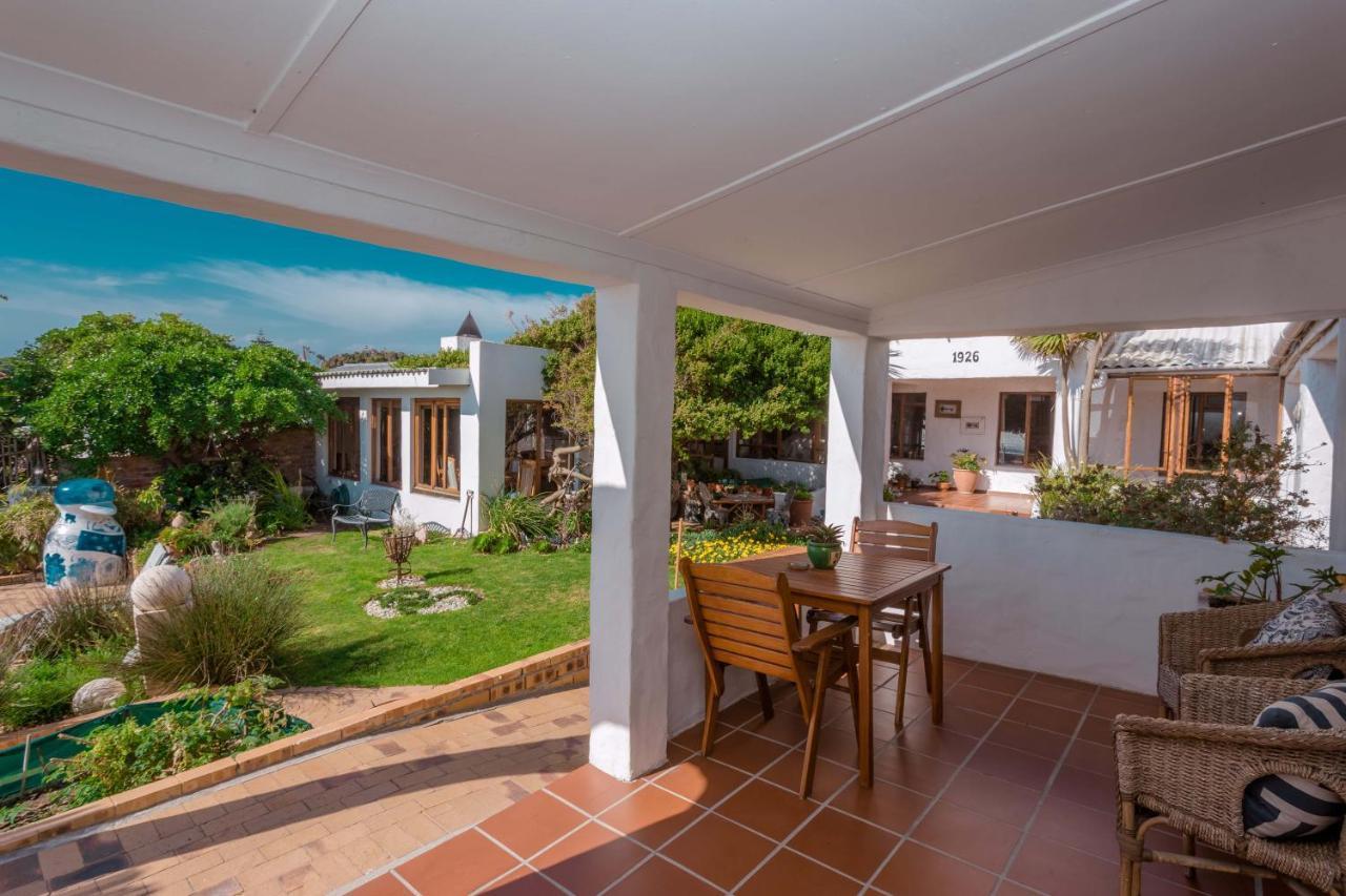 Saxon Lodge Gansbaai Exterior foto