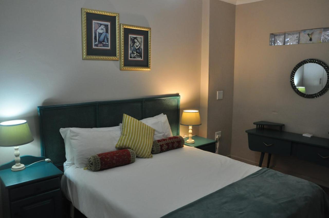 Saxon Lodge Gansbaai Exterior foto