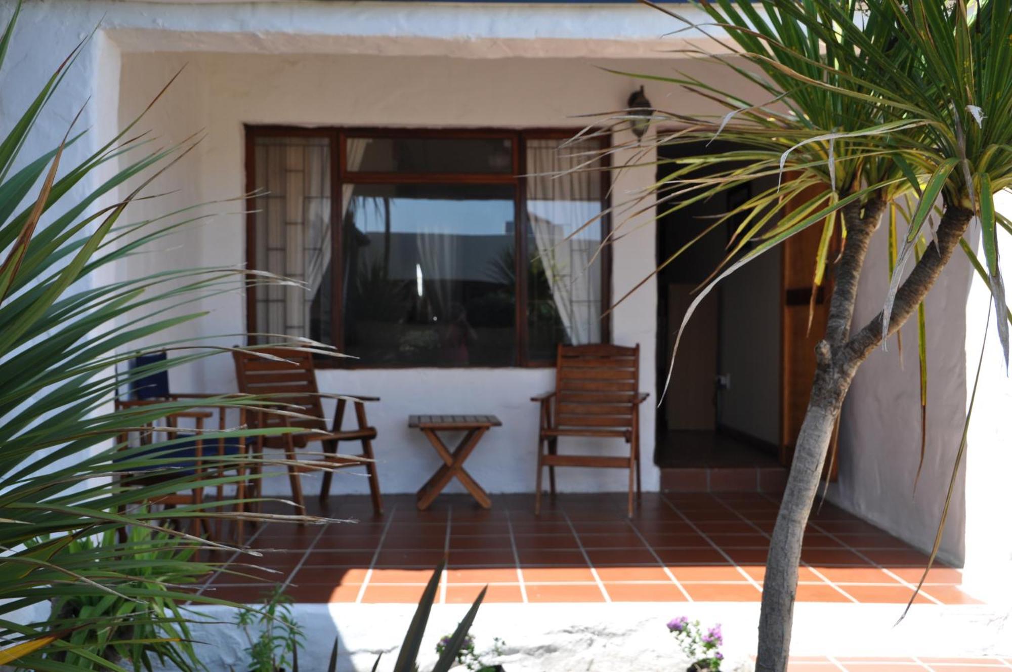 Saxon Lodge Gansbaai Exterior foto