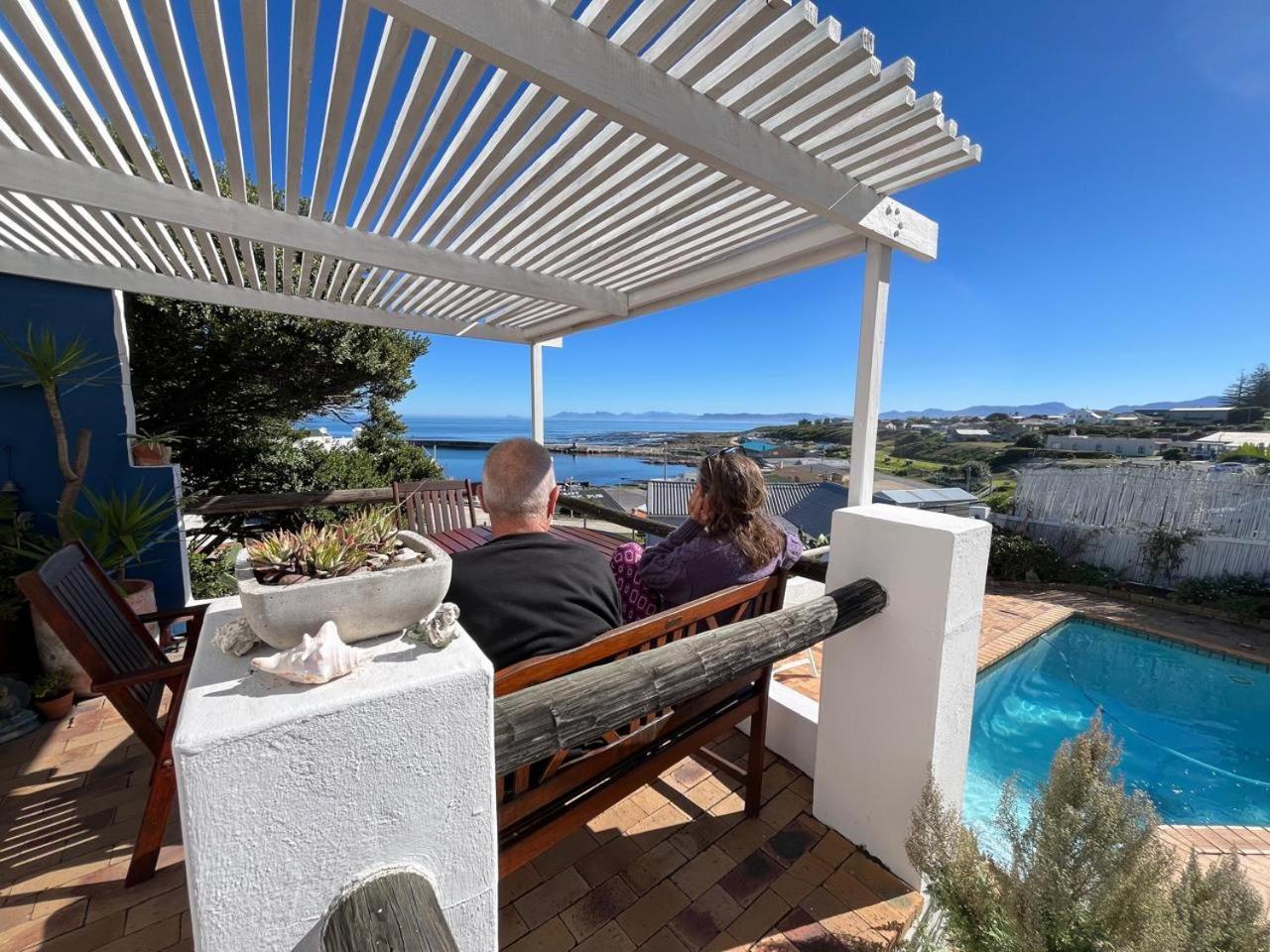 Saxon Lodge Gansbaai Exterior foto