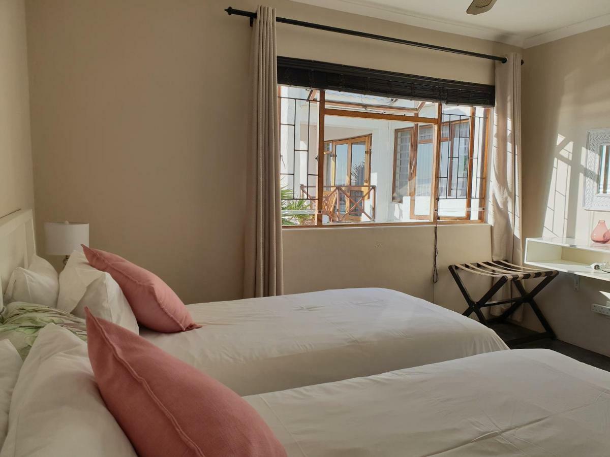 Saxon Lodge Gansbaai Exterior foto