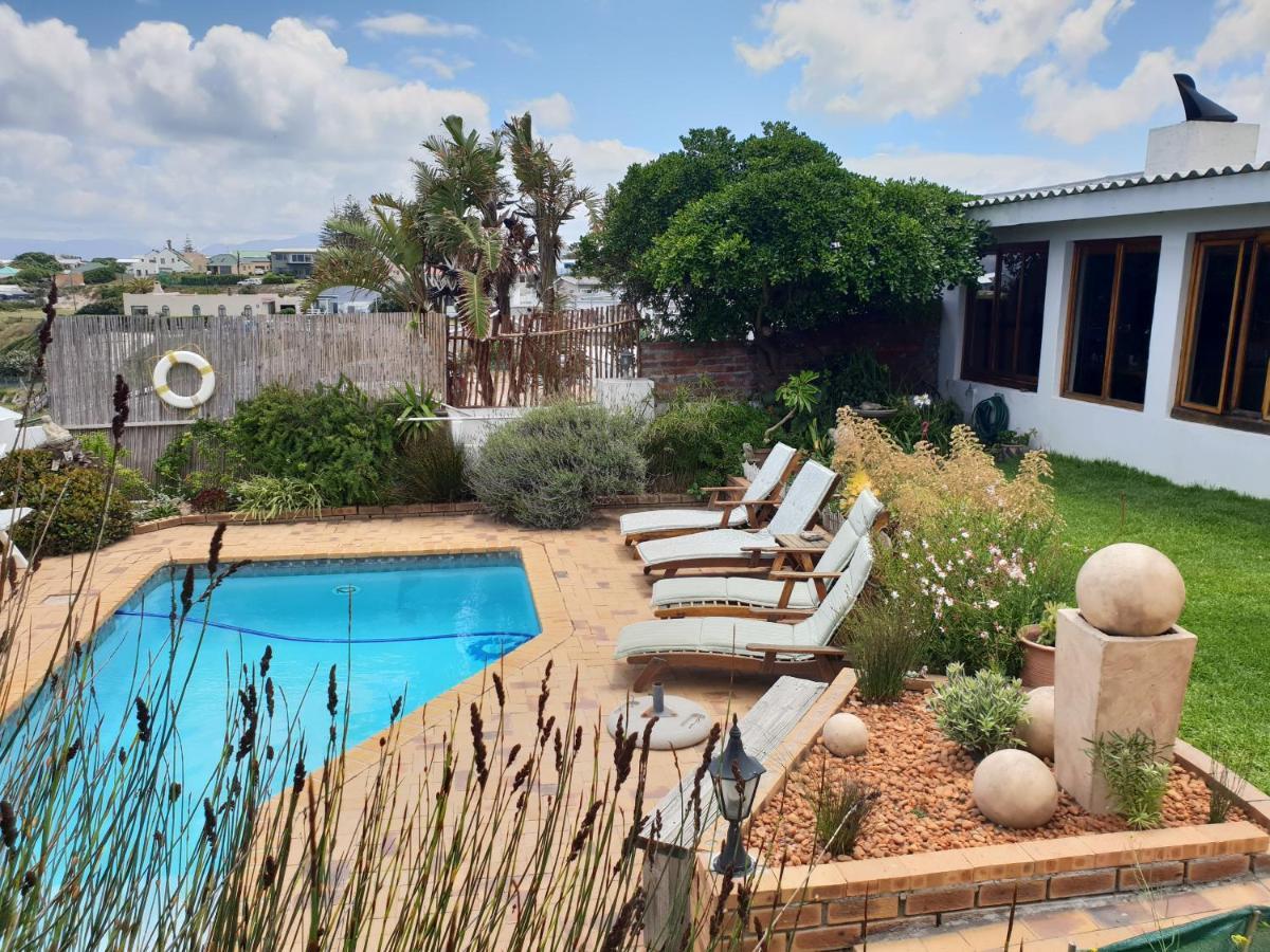Saxon Lodge Gansbaai Exterior foto