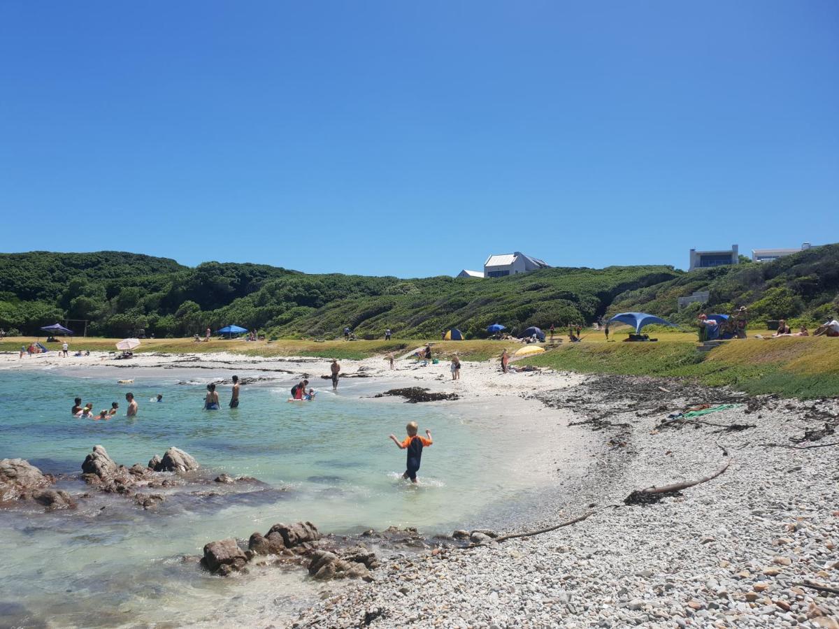 Saxon Lodge Gansbaai Exterior foto
